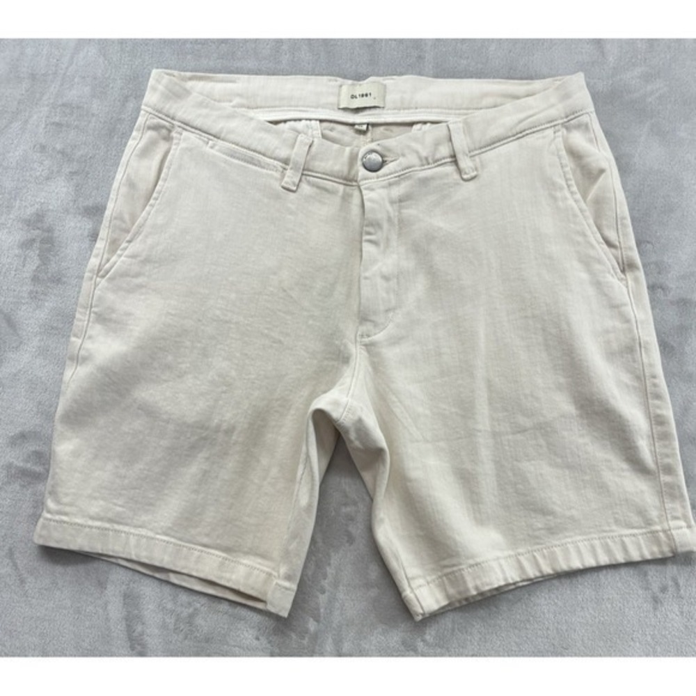 DL 1091 Jake Chino Short Men 32 Light Beige Slim Straight Soft Brush Twill City